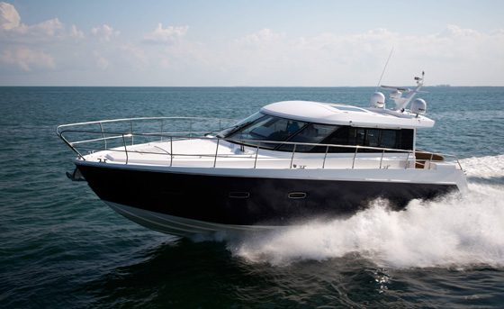 Sealine C48: Express Cruiser with an Expansive Attitude